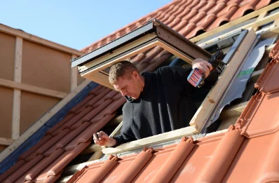 Pose de fenêtres de toit Velux au Ménil-Bérard